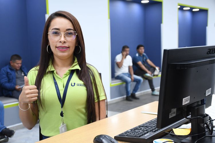 Analista integral de operaciones de la Ventanilla Única de Servicios - Foto: Felipe Rocha © Consorcio Circulemos Digital, 2023 